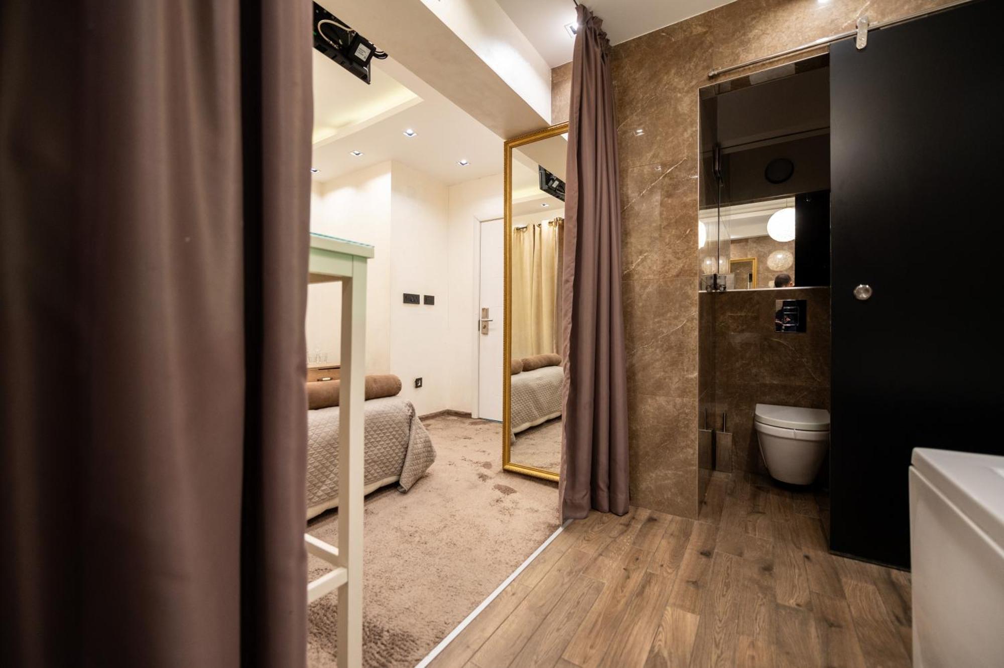 Central Business Apartments Jacuzzi Белград Экстерьер фото