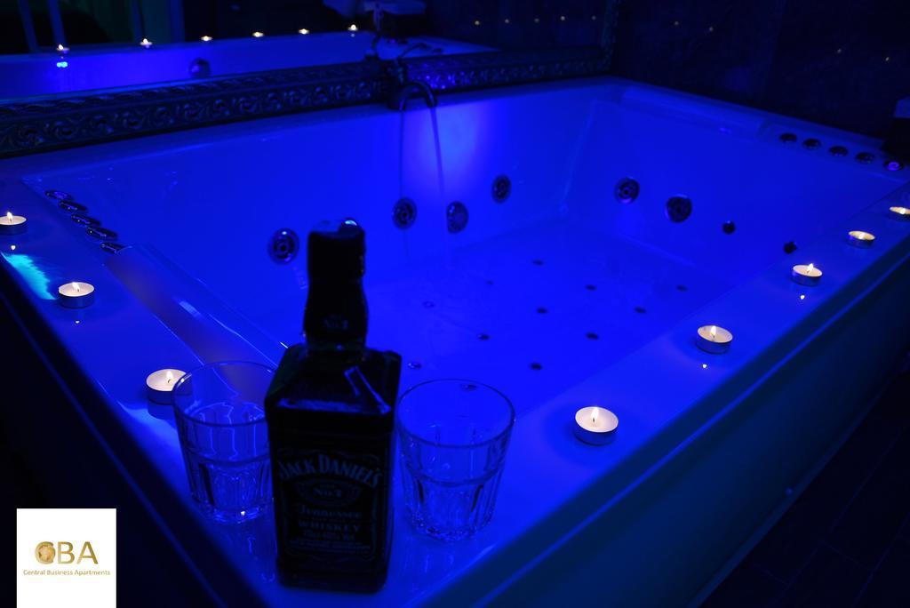 Central Business Apartments Jacuzzi Белград Номер фото